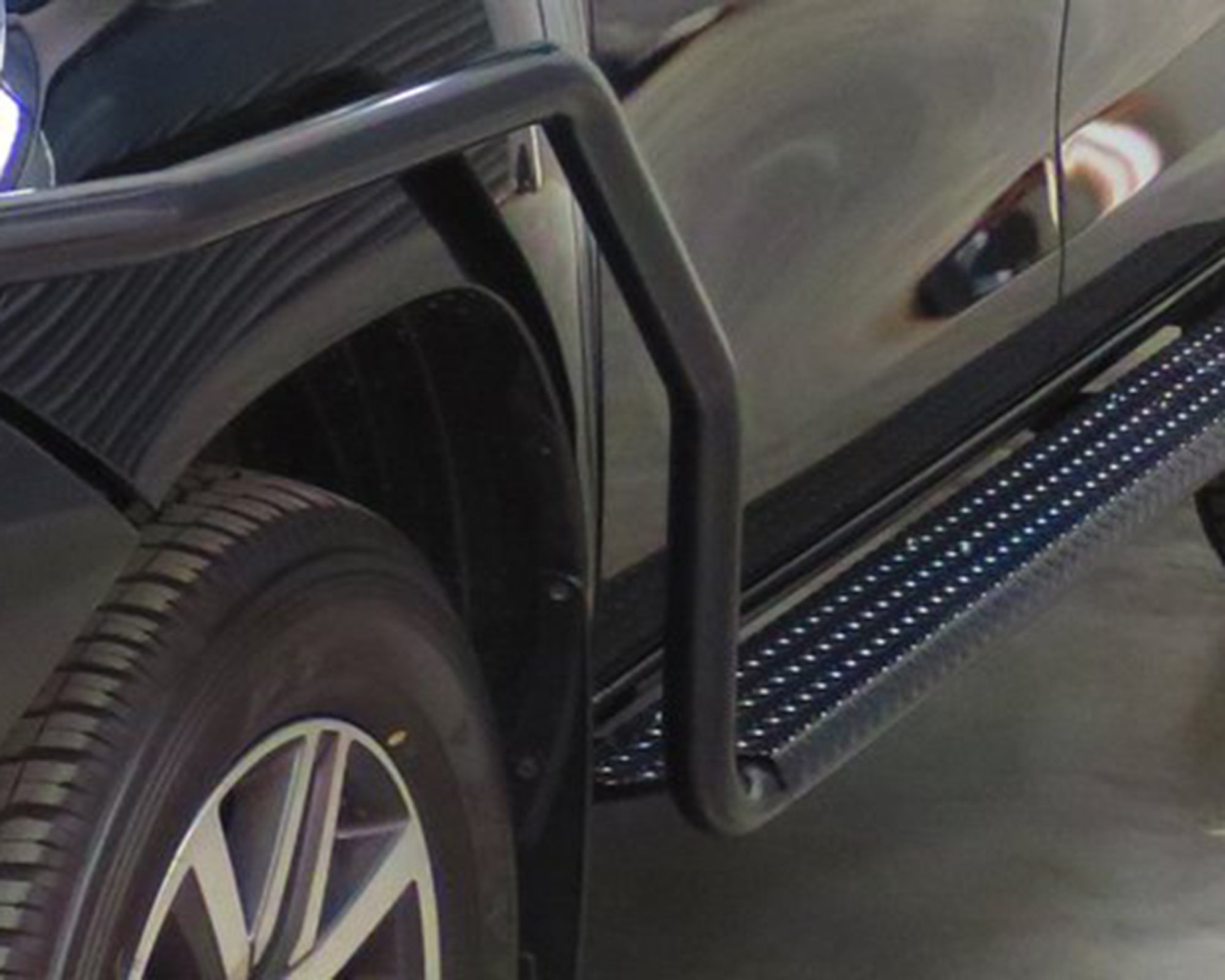 Steel 4x4 Side Steps & Rails for Mazda BT50 20062011 IRONMAN 4X4