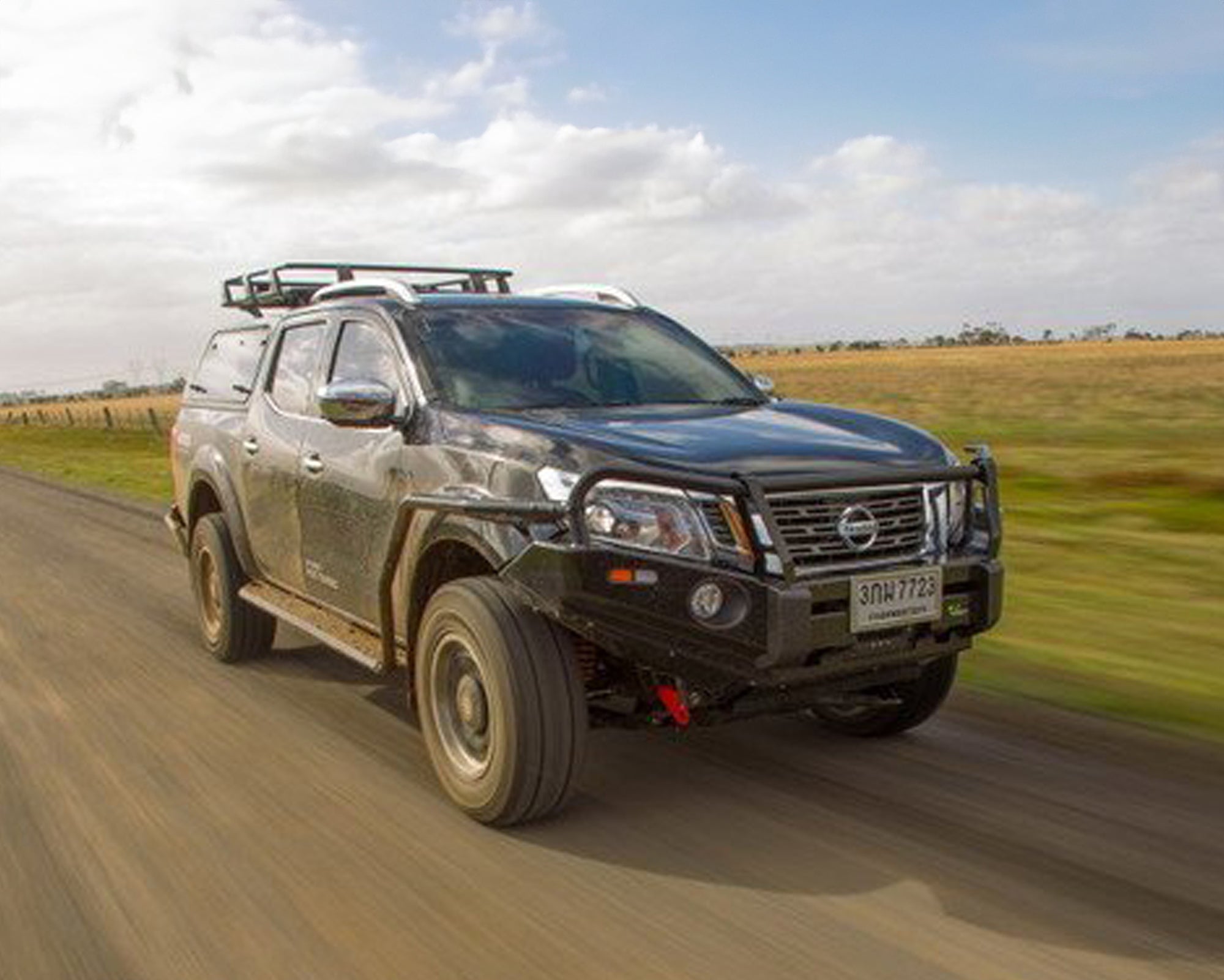 Deluxe Bar for NP300 Navara (2015-2020) – IRONMAN 4X4 Australia