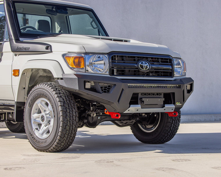 Raid Bull Bar & Lights Kit