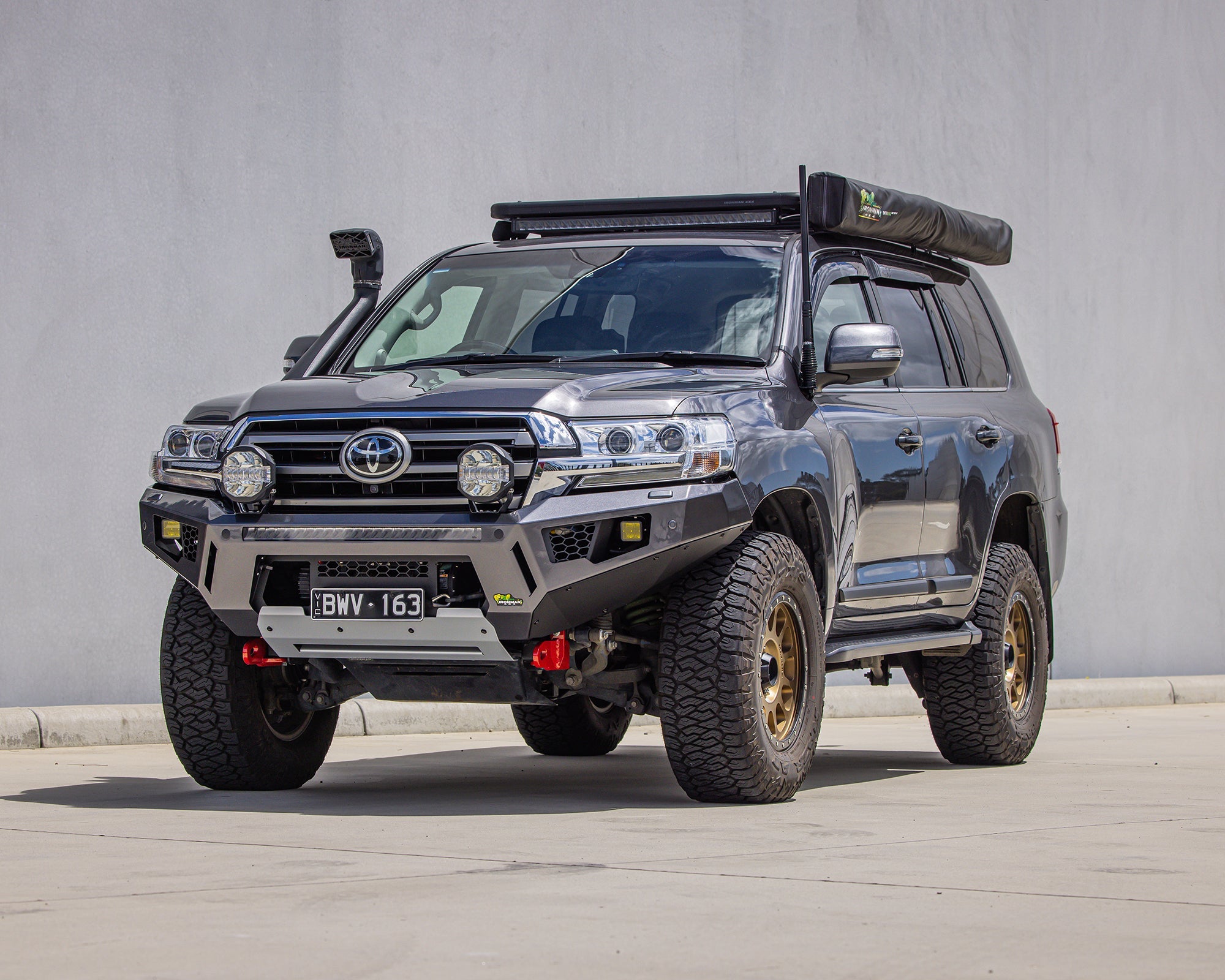 Raid Bull Bar & Lights Kit