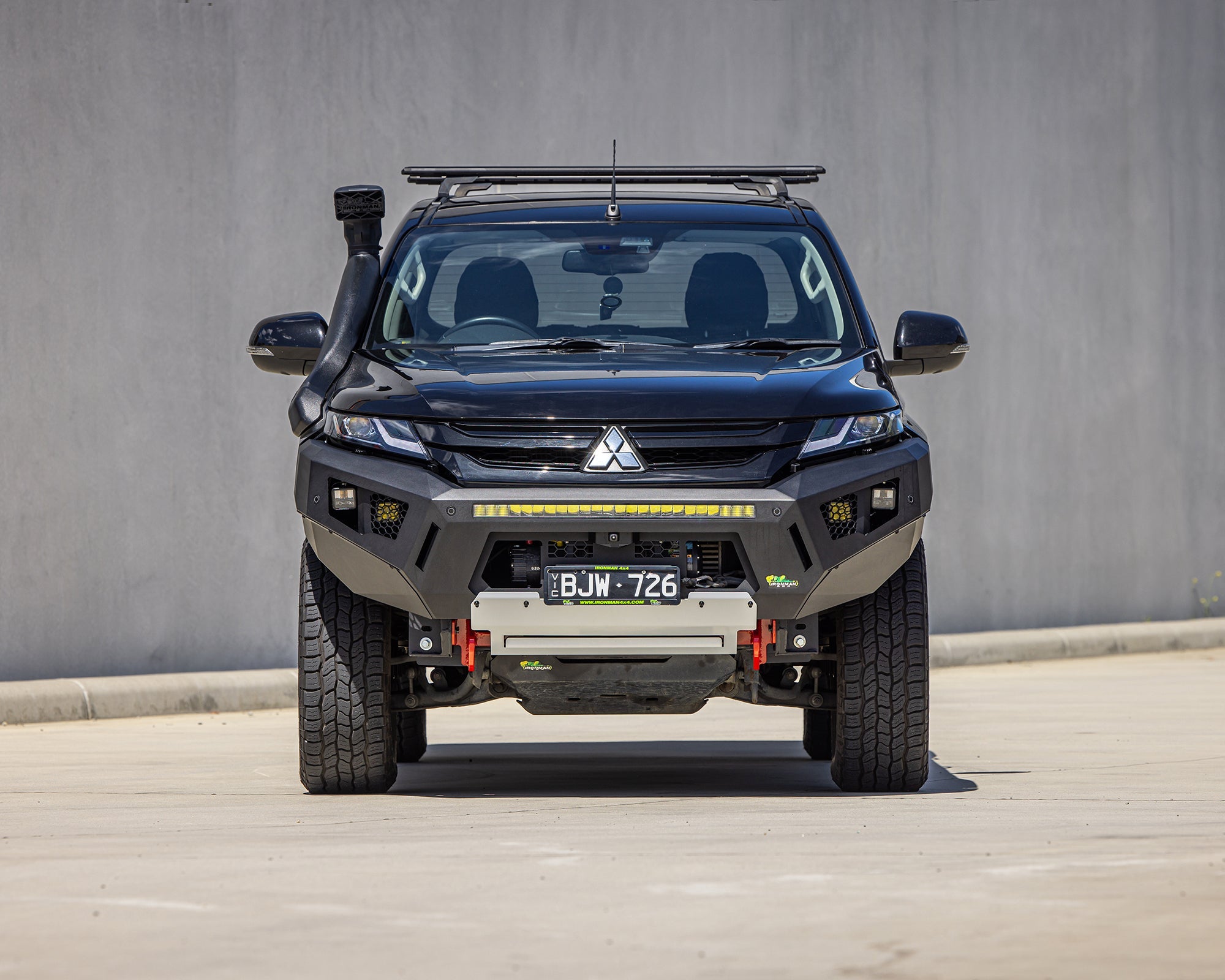 Raid Bar for Mitsubishi MR Triton with Light Kit – IRONMAN 4X4 Australia
