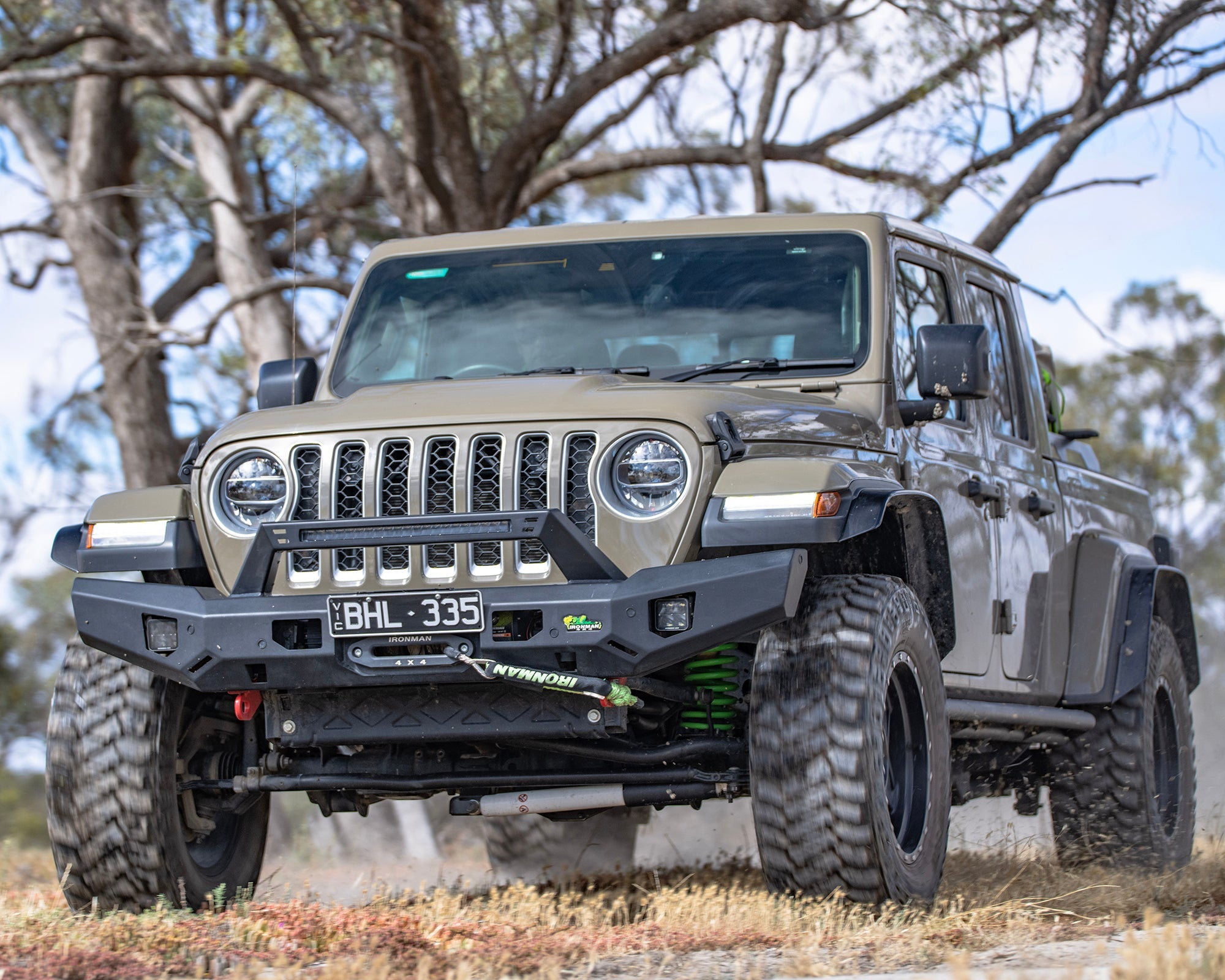 Raid Bull Bar & Lights Kit
