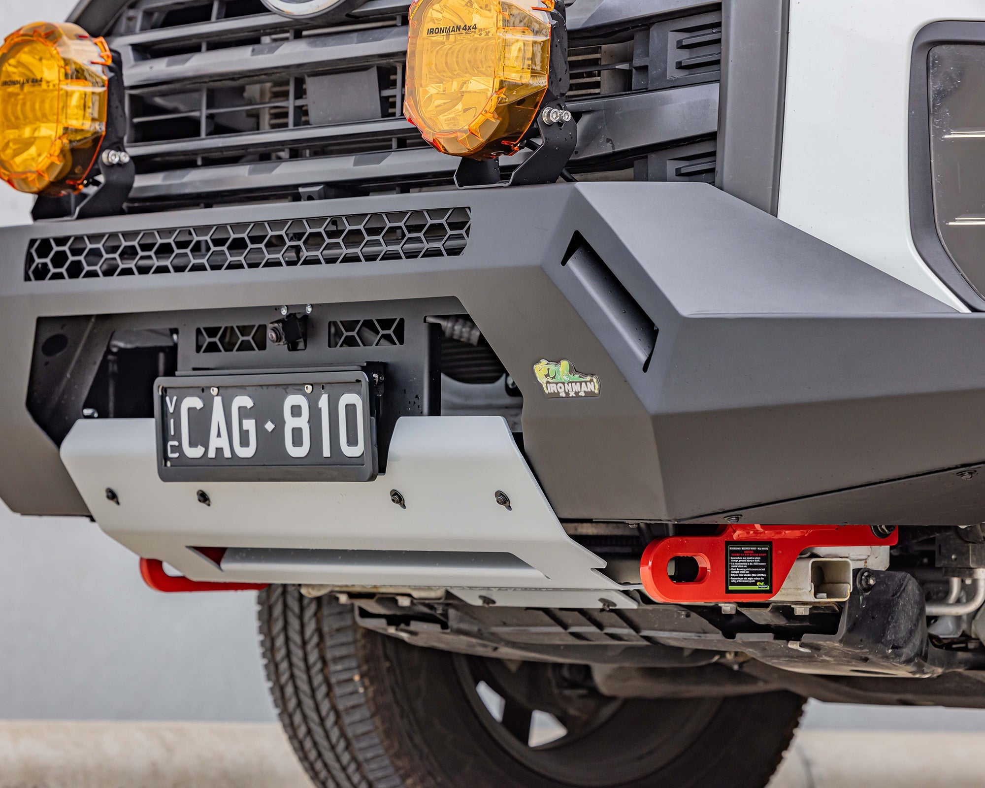 Raid Bull Bar & Lights Kit