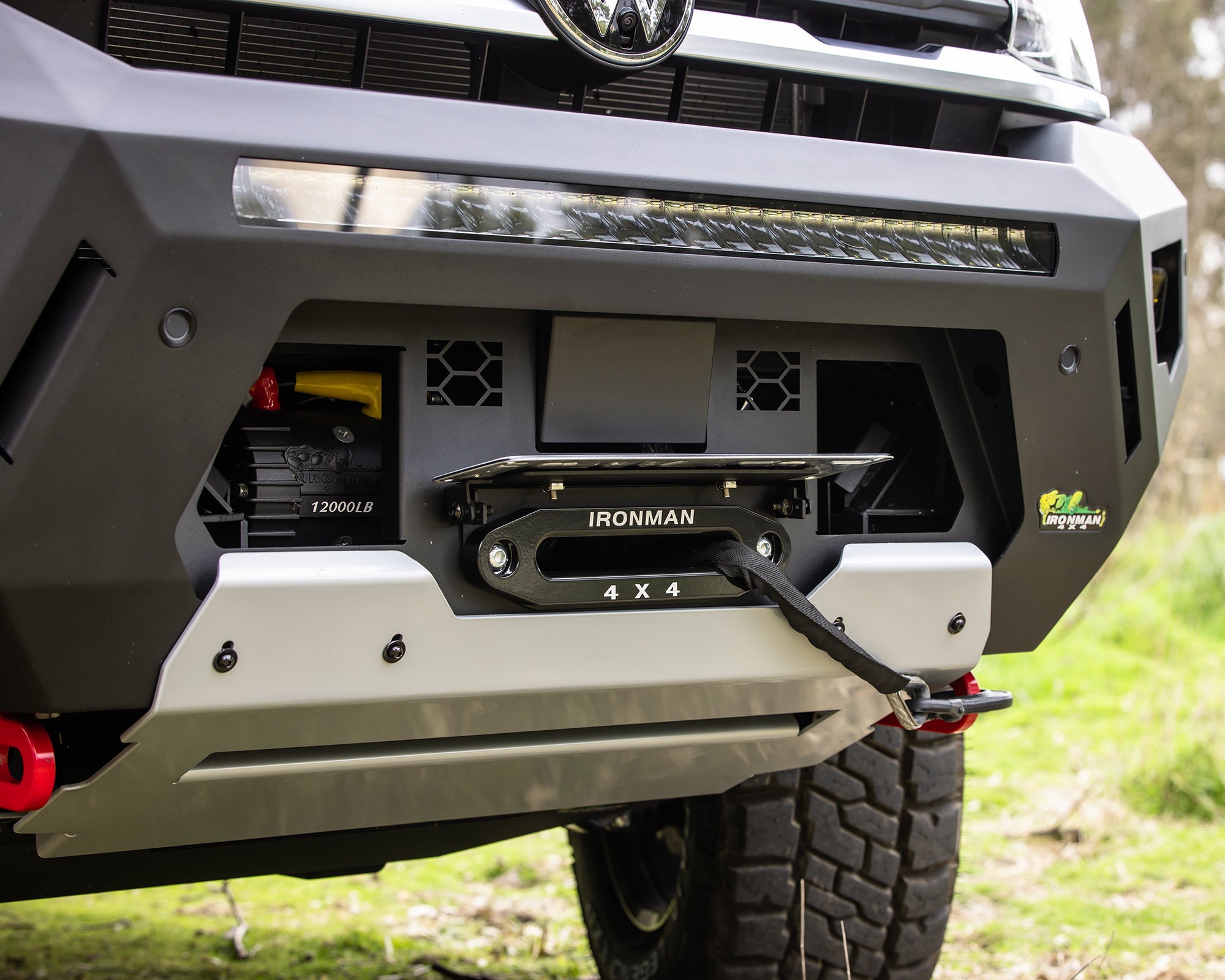 vw amarok no hoop bull bar raid 2023
