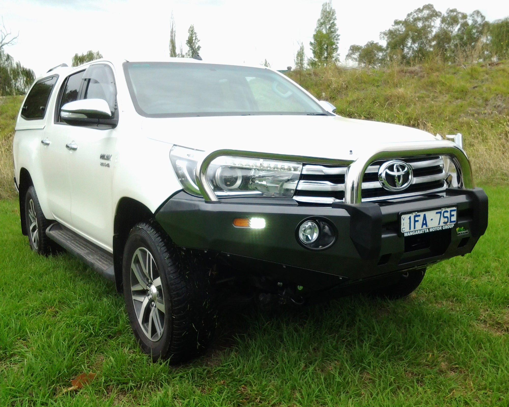 Protector Bull Bar For Toyota HiLux 8th Gen (15-18)