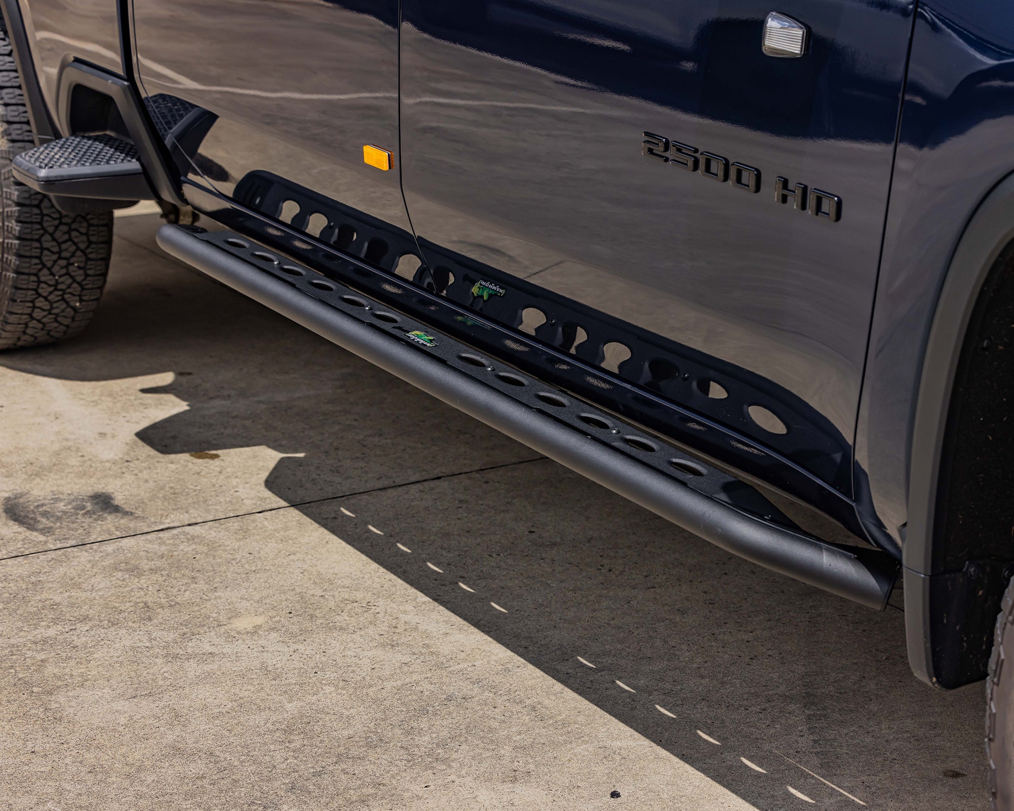 Steel 4x4 Side Steps for Chevrolet Silverado 1500 2019+ β IRONMAN 4X4 ...