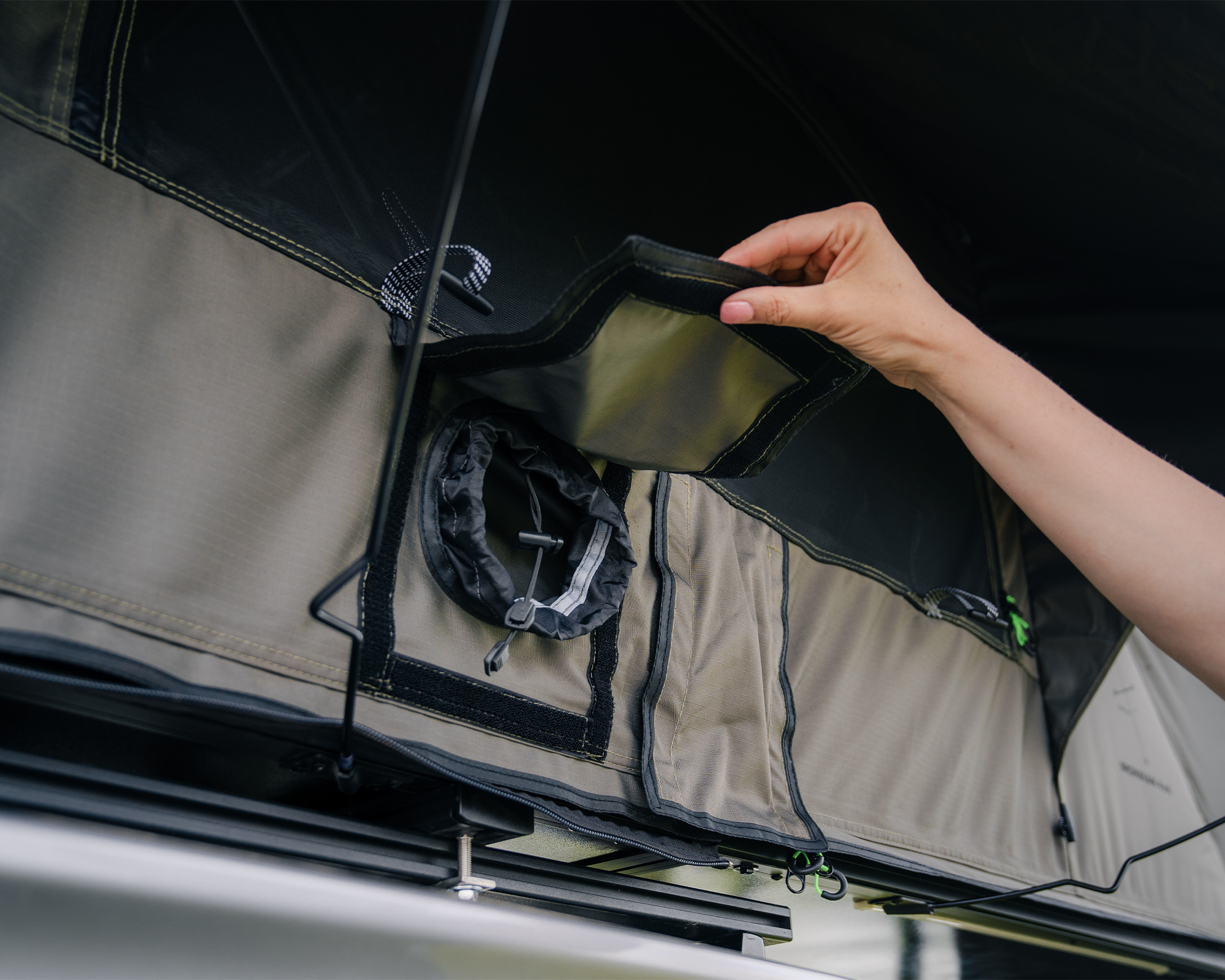 Cross 1200 MK2 - Soft Shell Rooftop Tent - thumbnail 10