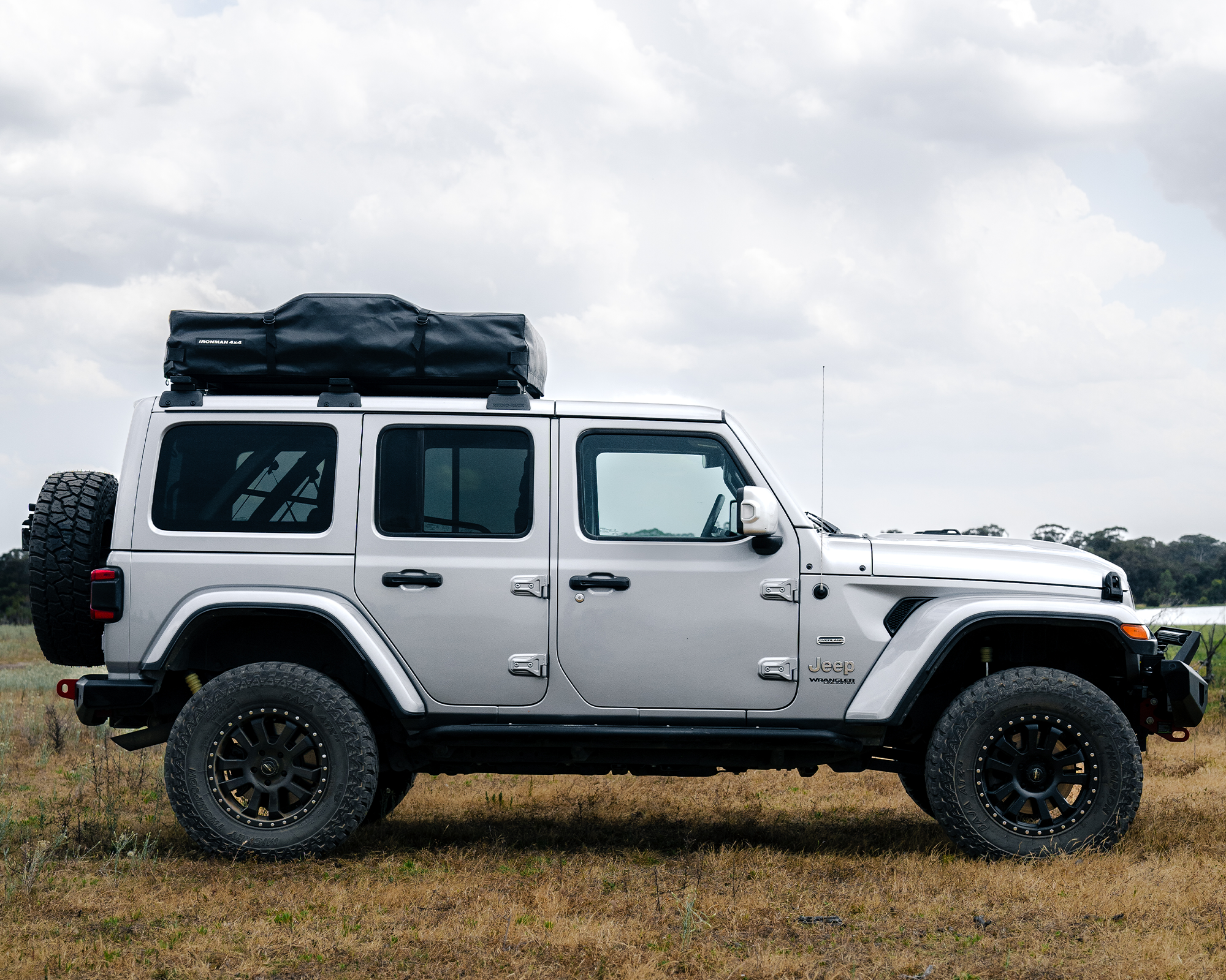Cross_1200_Soft_Shell_Rooftop_Tent_-_Right_Side_View_Closed_-_IRONMAN_4X4