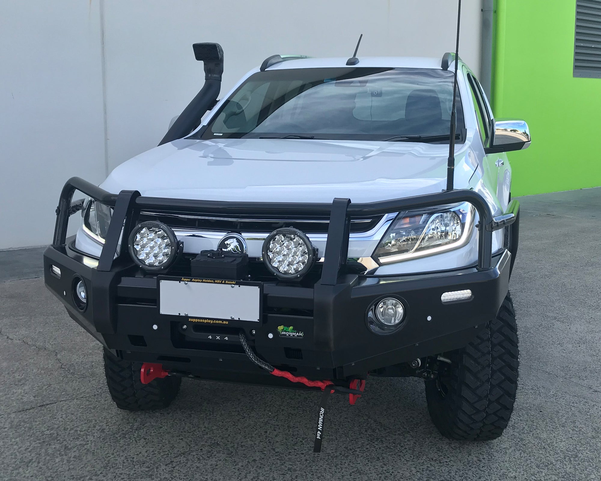 Deluxe Bull Bar for Holden RG Colorado (2017-2020) – IRONMAN 4X4 Australia