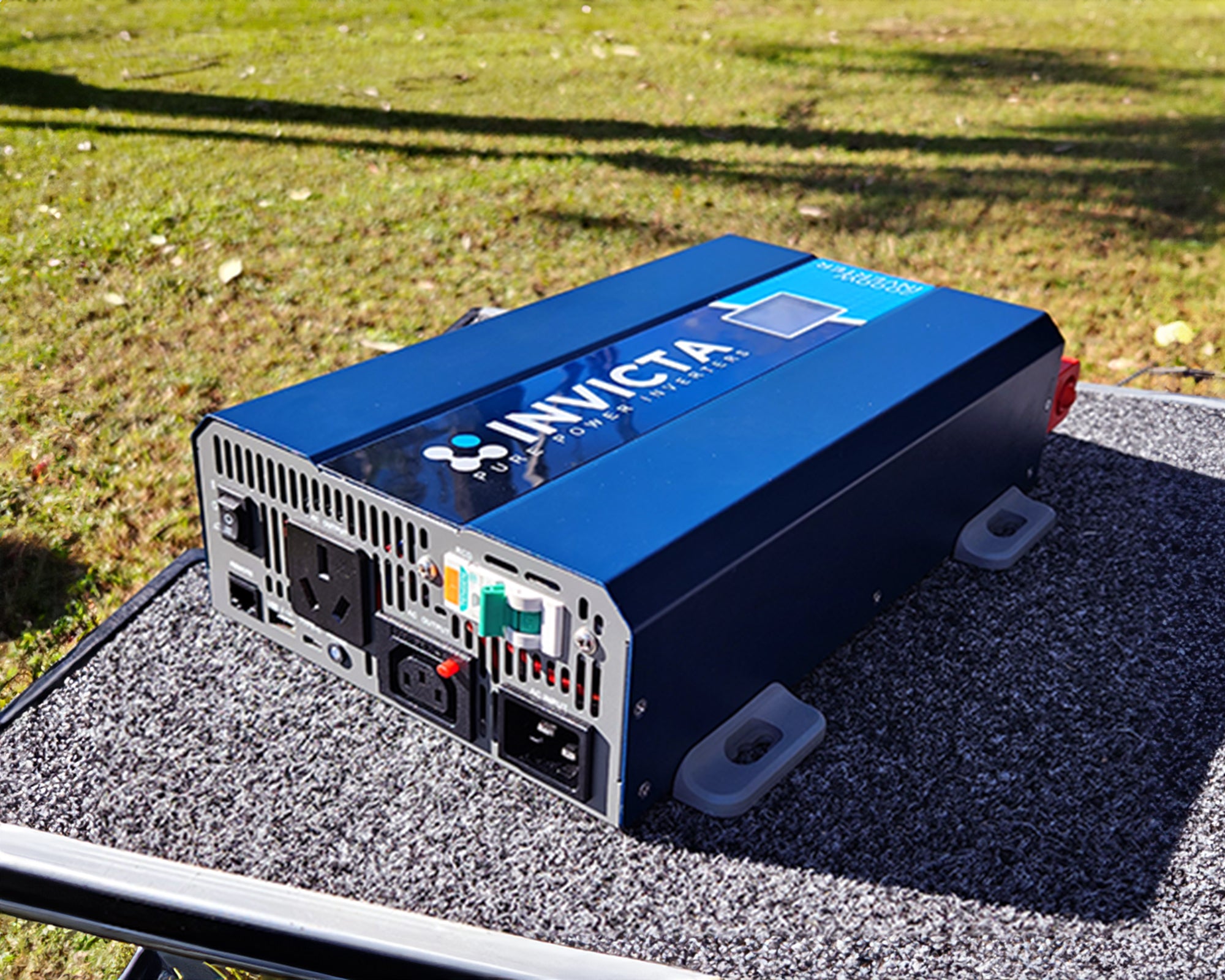 Invicta 12V - 240V 2000W Inverter