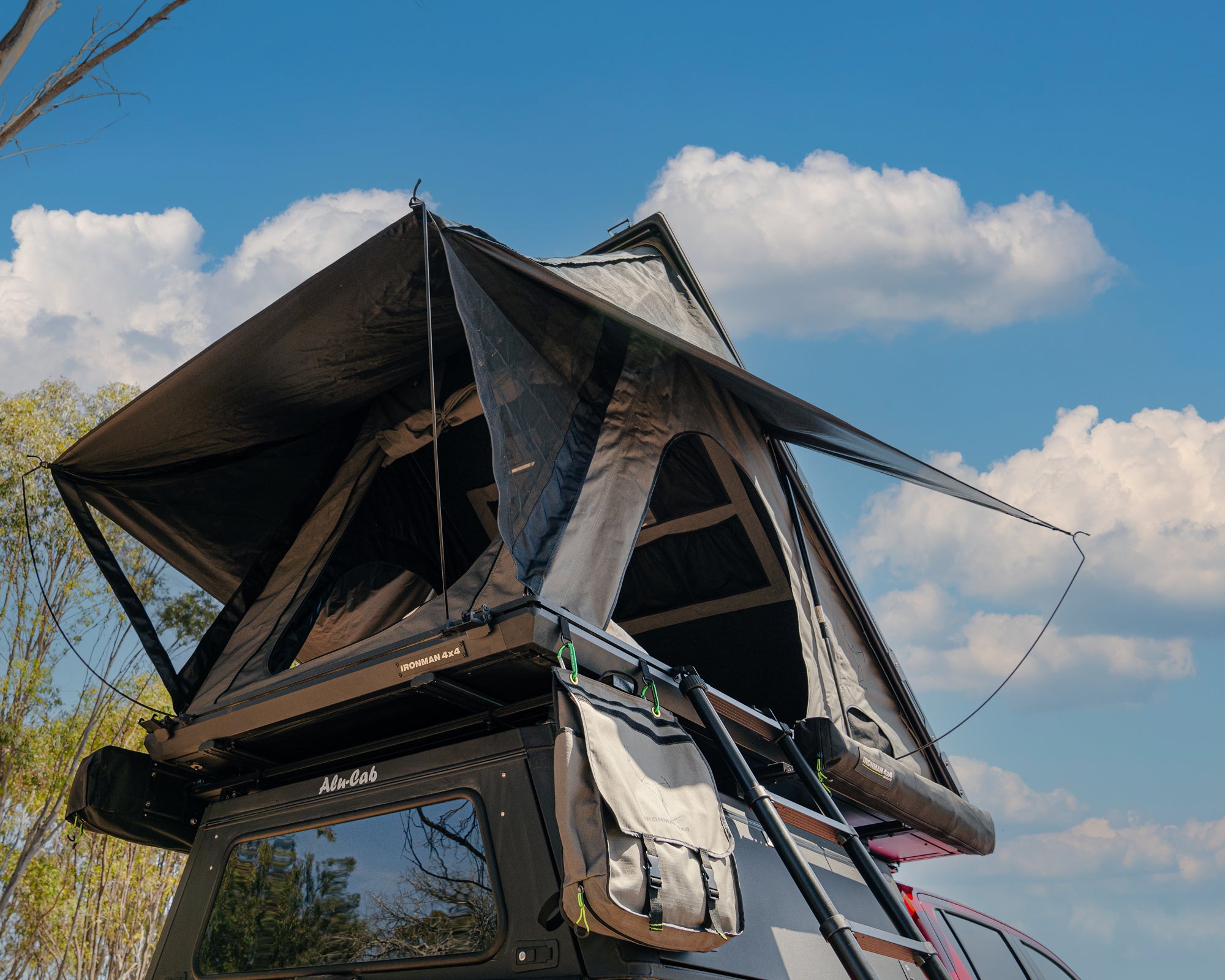 ironman 4x4 rooftop tent Aluminium Hardshell Rooftop Tent