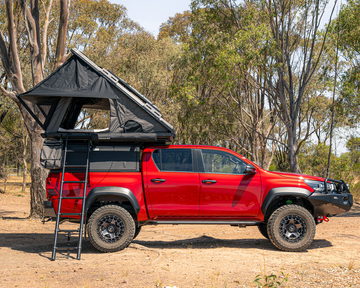 Orion_1400_Aluminium_Hard_Shell_Rooftop_Tent_-_Side_View_-_IRONMAN_4X4