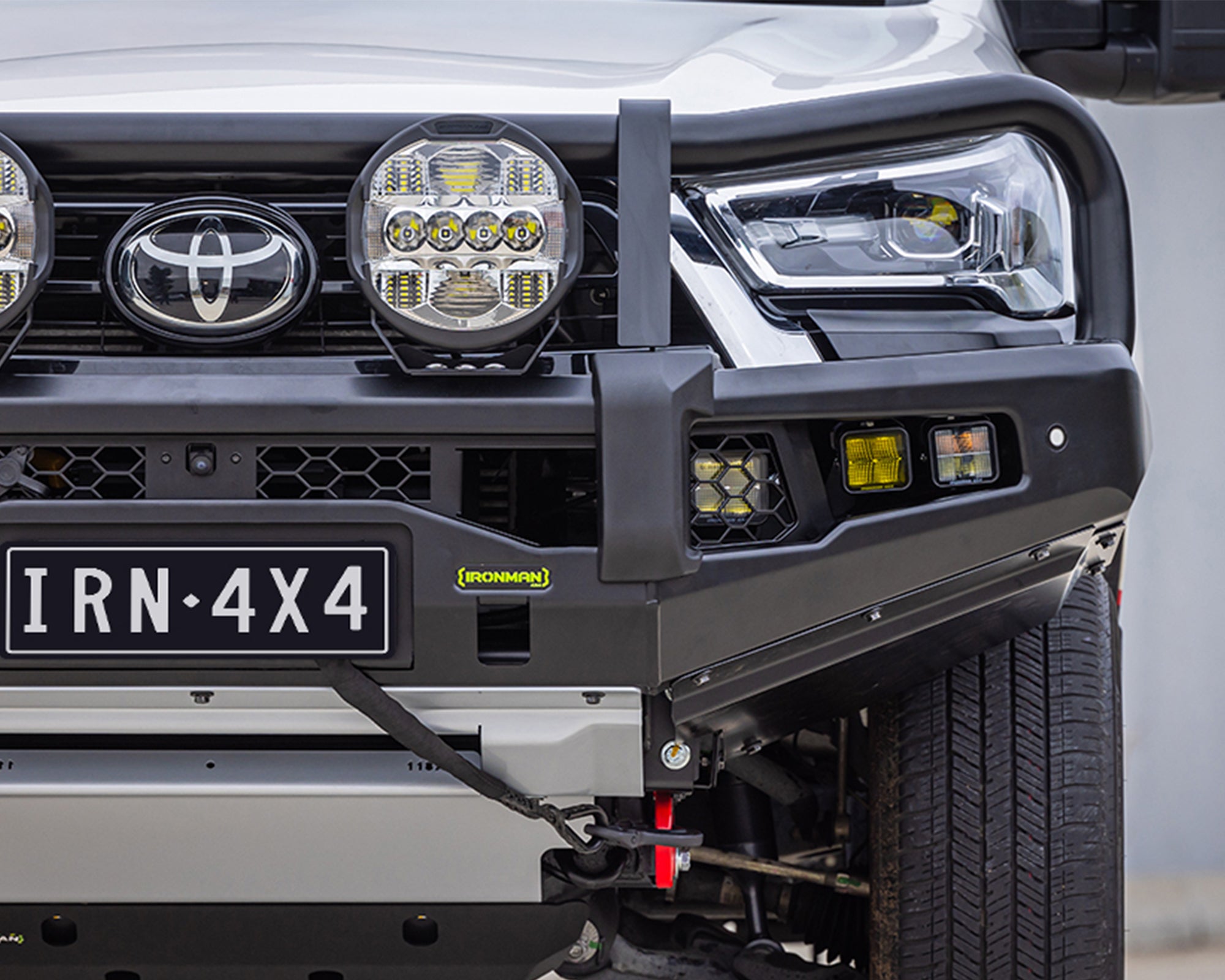 APEX Bull Bar & Lights Kit