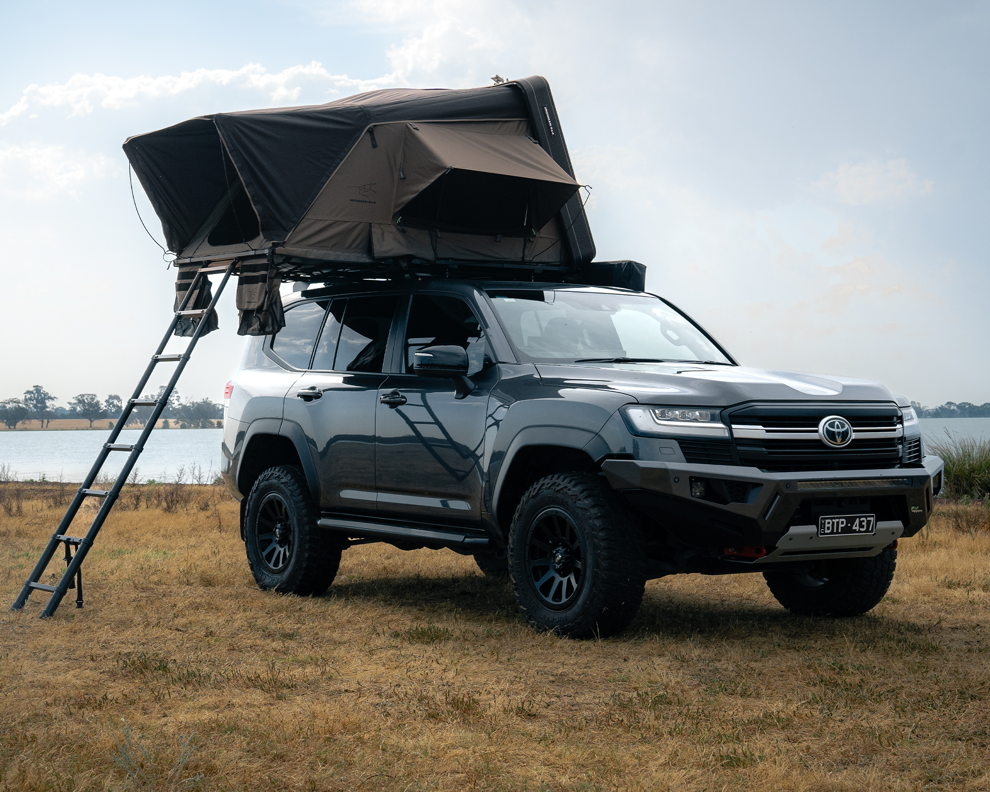 Ursa_1300_Hard_Shell_Rooftop_Tent_-_Open_Front_Three_Quarter_View_-_IRONMAN_4X4