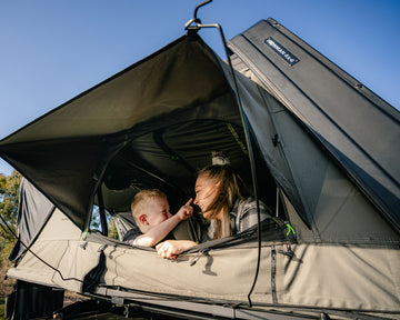 Ursa_1300_Hard_Shell_Rooftop_Tent_-_Open_Window_-_IRONMAN_4X4