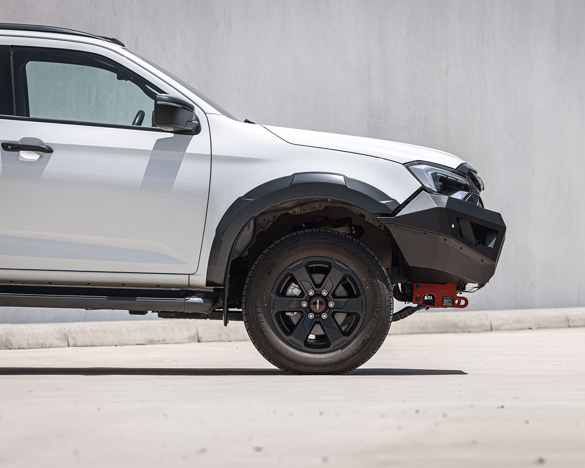 Raid Bull Bar & Lights Kit