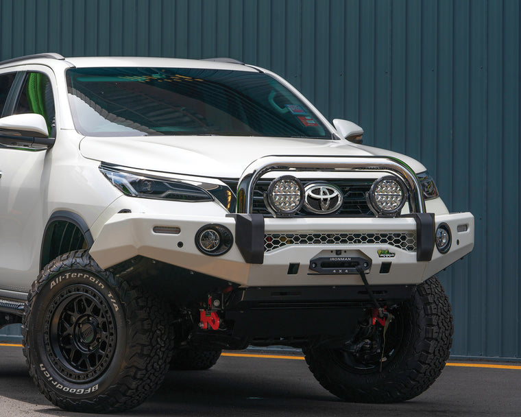 Deluxe Bull Bar