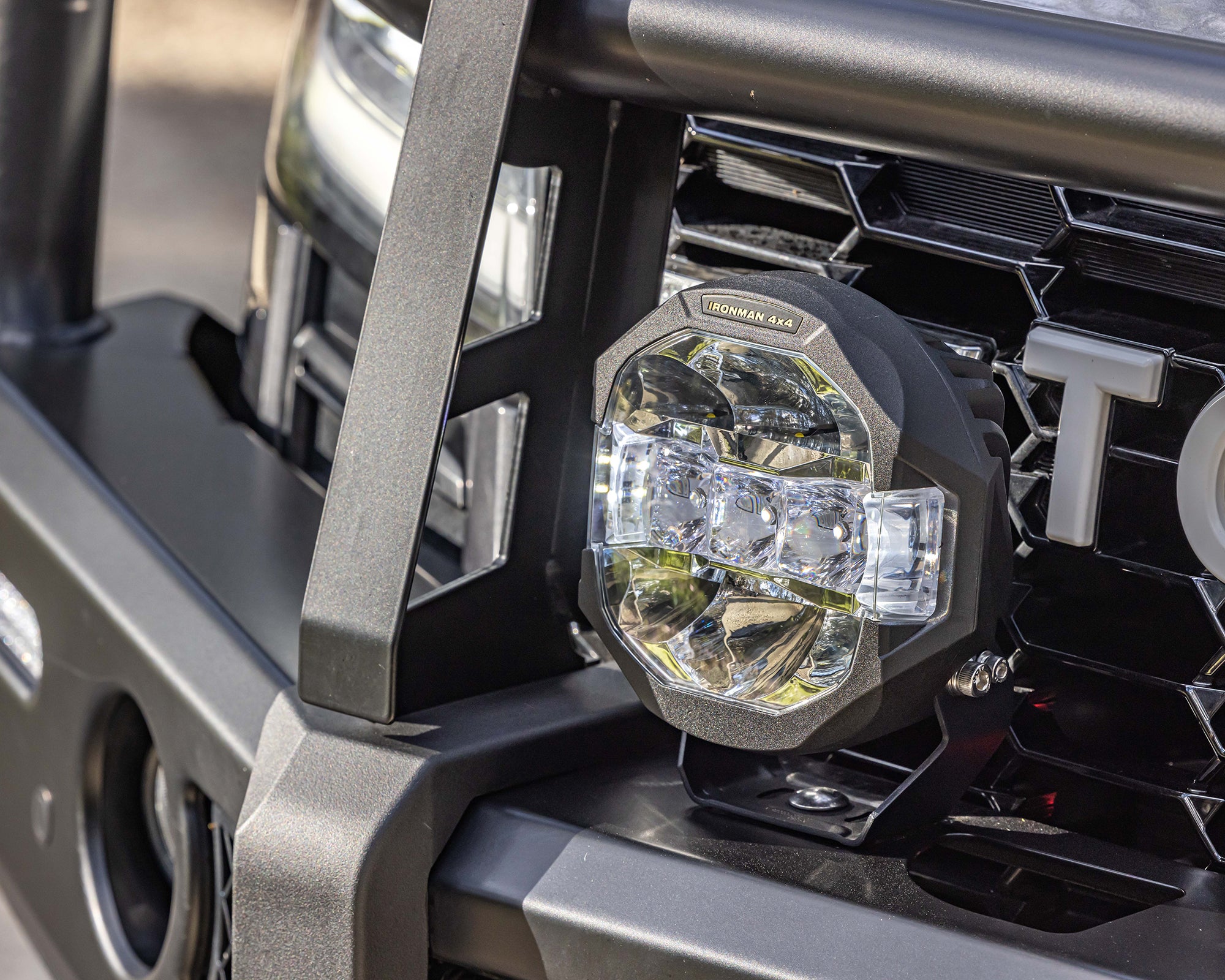 Scope Driving Light Kit- 7" Spot (Pair)