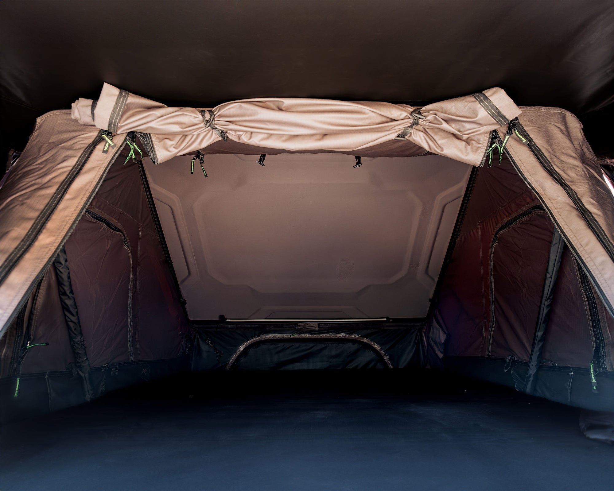 Ursa Ultra - ABS Hardshell Rooftop Tent